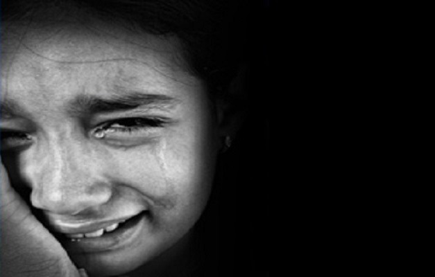 girl-crying-341