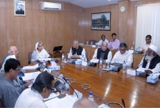 Cabinet-Meeting1-230x155