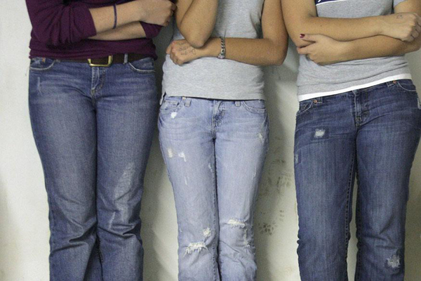 indian_teacher_with_jeans_and_tshirt