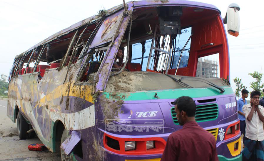 ছবি: ইত্তেফাকের সৌজন্যে