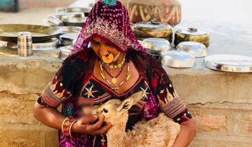 bishnoi-woman_child