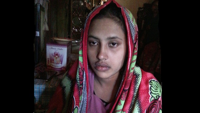 উদ্ধার হওয়া এক রোহিঙ্গা নারী